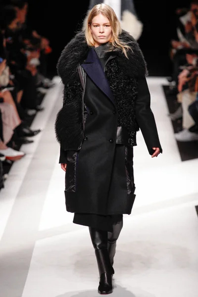 Look 35